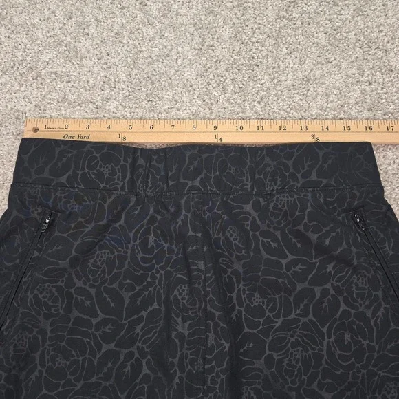 Orvis Womens Black Floral Active Skort Size Medium Zip Pockets Hiking Golf - Picture 4 of 7